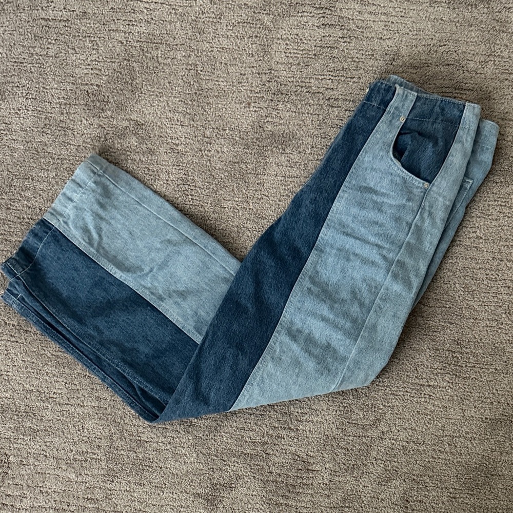 Urban Outfitters Two-Tone Blue Women's Straight Leg Jeans